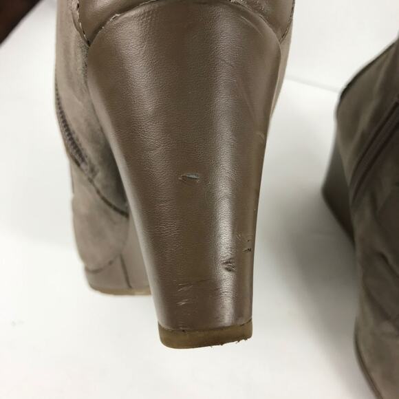 Dana Buchman Preston Wedge Booties Taupe Side Zip Buckle Ankle Womens Sz 8M - Picture 7 of 10